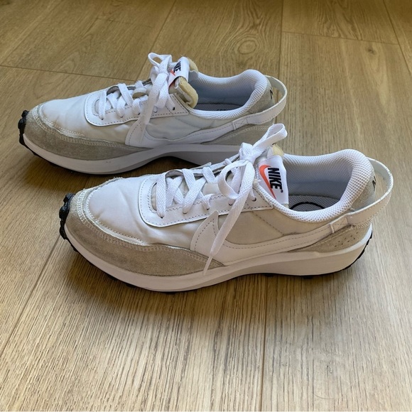 Nike Waffle Debut White and Beige Athletic Shoes Size 8.5 - Picture 6 of 11